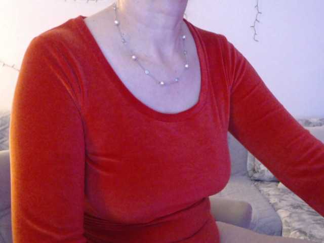 goodSnowQueen's BongaCams show and profile