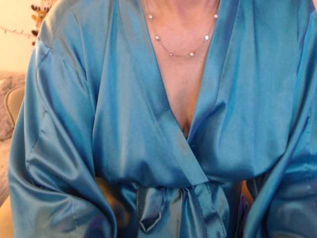 goodSnowQueen's BongaCams show and profile