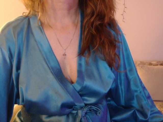 goodSnowQueen's BongaCams show and profile