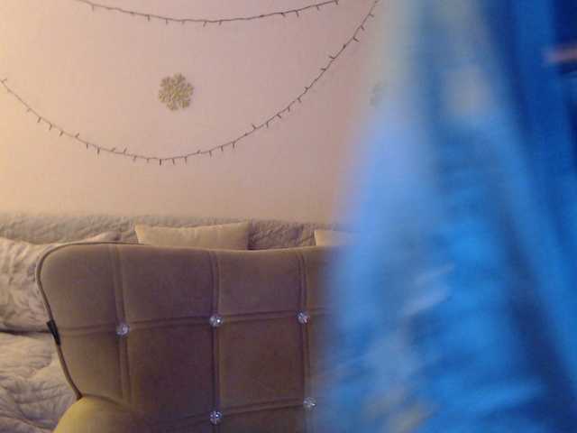 goodSnowQueen's BongaCams show and profile