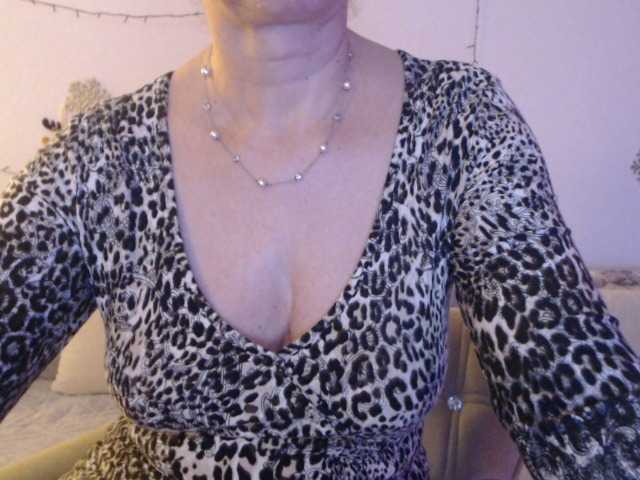 goodsnowqueen cam belle