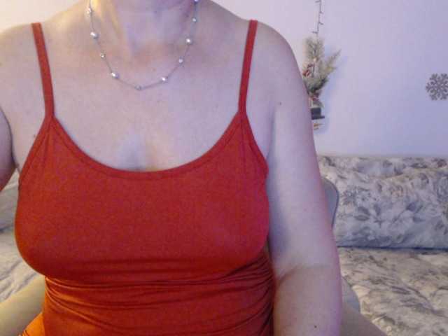 goodSnowQueen's BongaCams show and profile