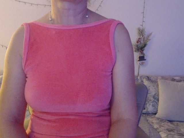 goodsnowqueen cam belle