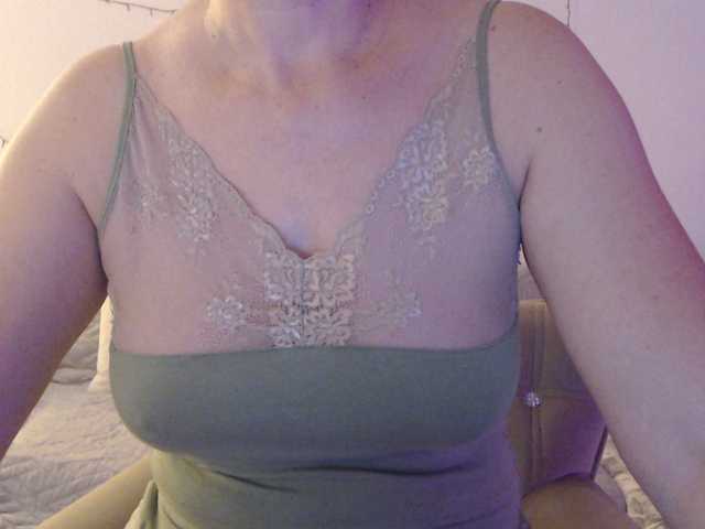 goodsnowqueen cam belle