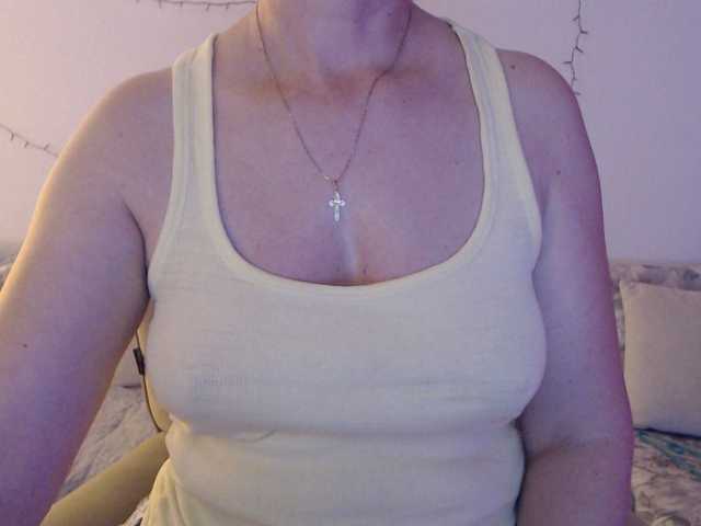  goodSnowQueen chat room