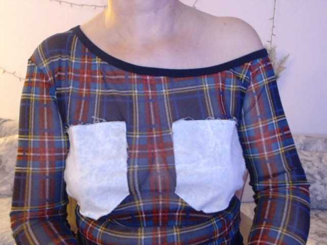 goodSnowQueen's BongaCams show and profile