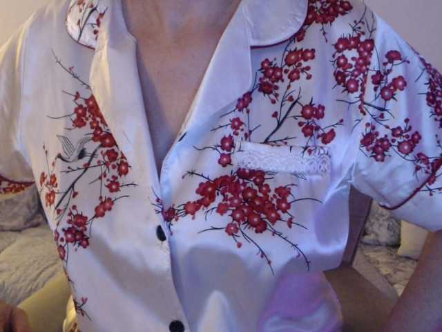 goodSnowQueen's BongaCams show and profile