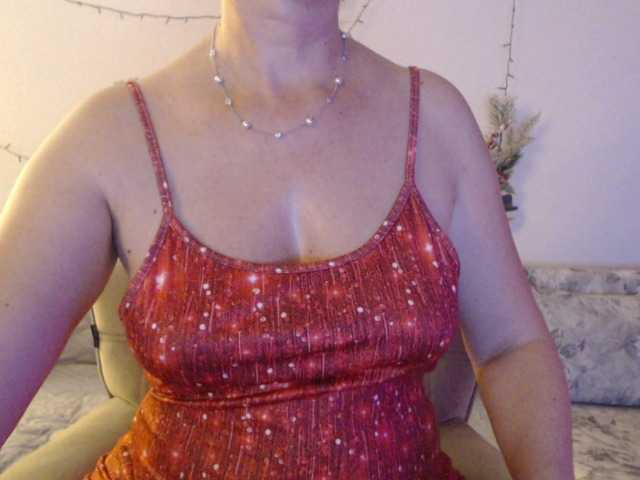 goodSnowQueen's BongaCams show and profile