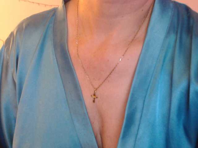 goodSnowQueen's BongaCams show and profile