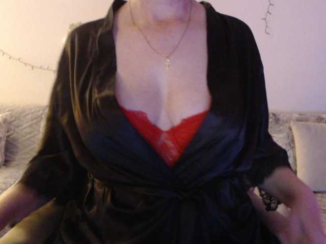 goodSnowQueen's BongaCams show and profile