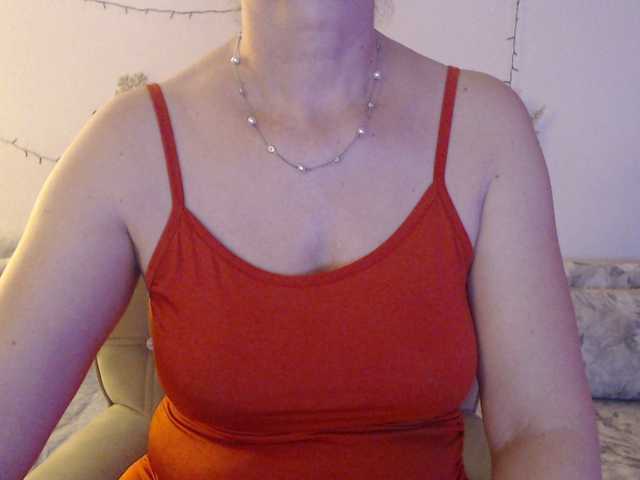 goodSnowQueen's BongaCams show and profile