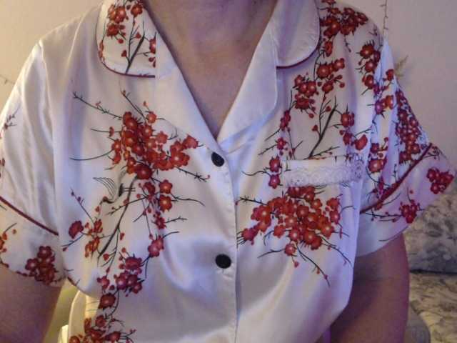 goodSnowQueen's BongaCams show and profile