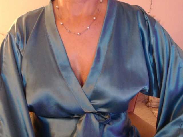 goodsnowqueen cam belle