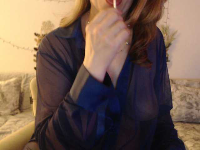 goodSnowQueen's BongaCams show and profile