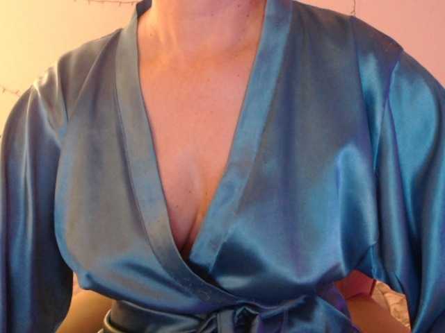 goodsnowqueen cam belle