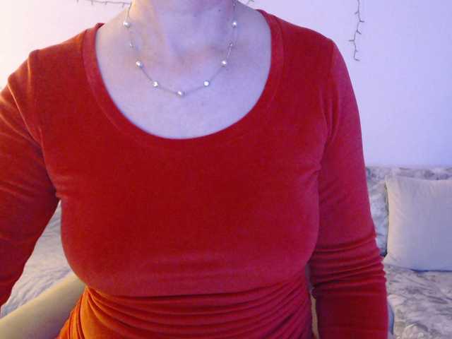 goodSnowQueen's BongaCams show and profile