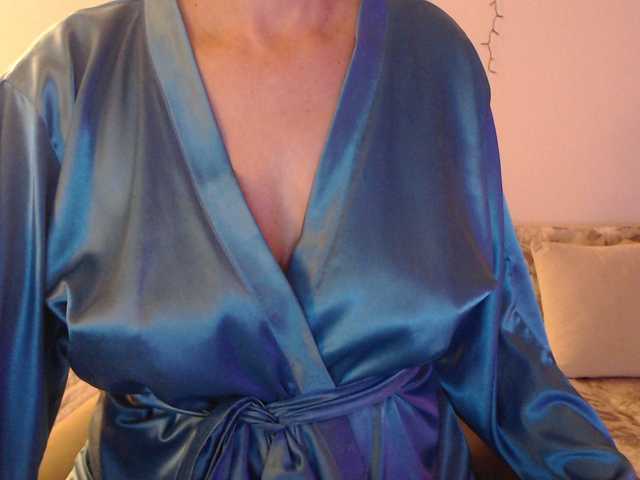 goodSnowQueen's BongaCams show and profile