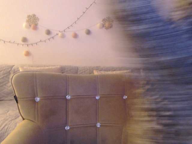 goodSnowQueen's BongaCams show and profile