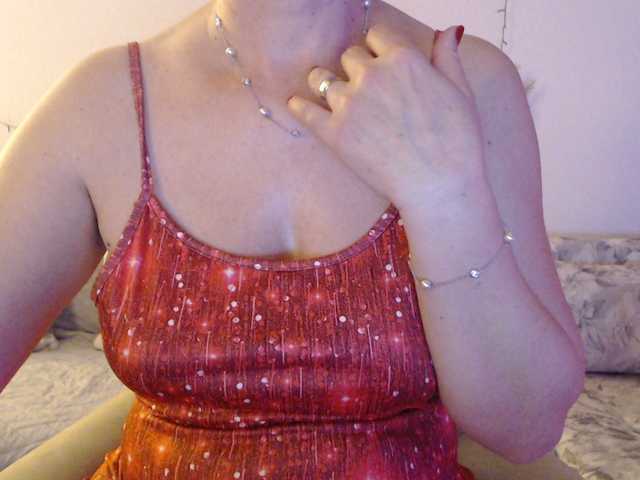 goodSnowQueen webcam