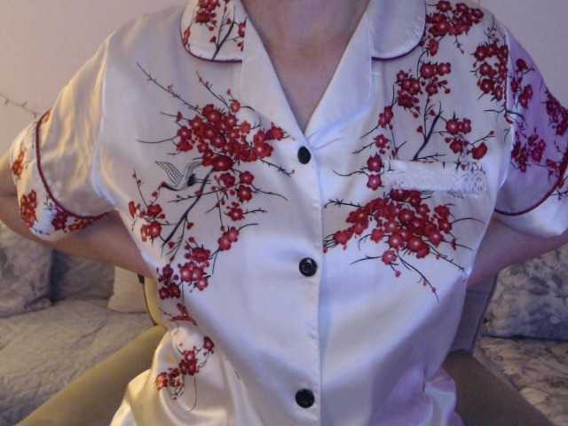 goodSnowQueen's BongaCams show and profile