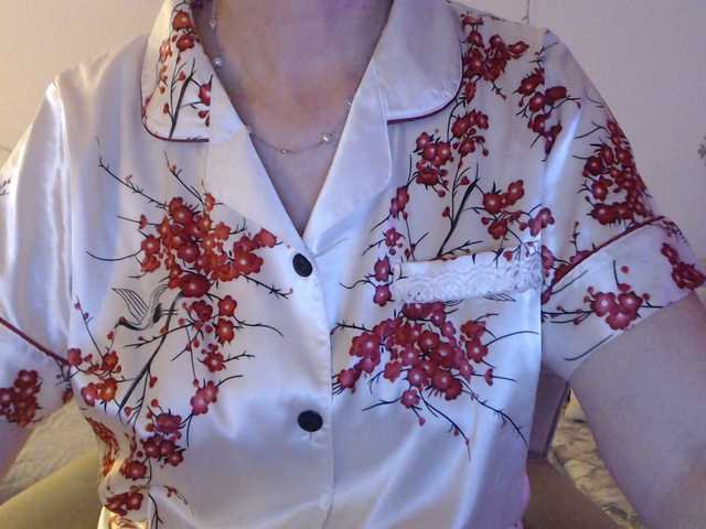 goodSnowQueen's BongaCams show and profile