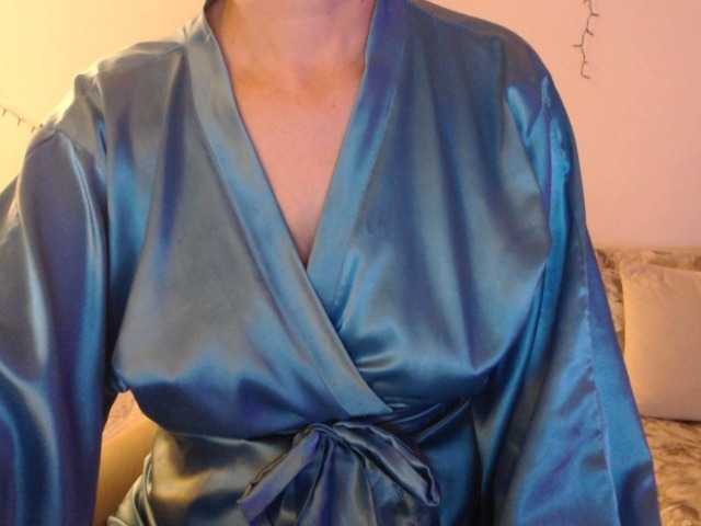 goodSnowQueen's BongaCams show and profile