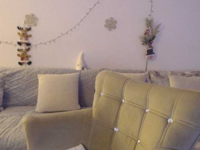 goodSnowQueen's BongaCams show and profile