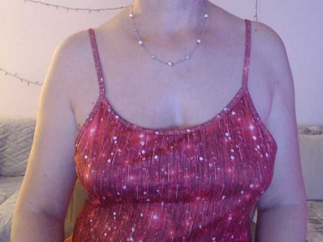 goodSnowQueen's BongaCams show and profile