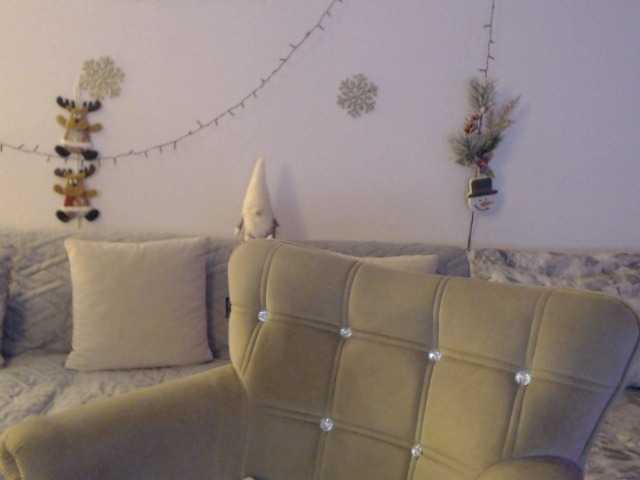 goodSnowQueen live cam