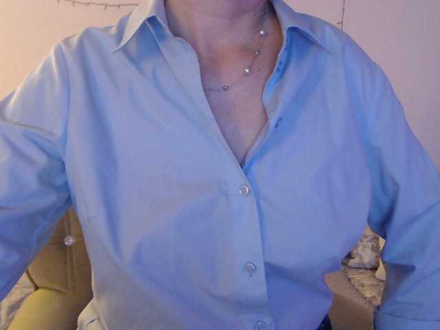 goodSnowQueen's BongaCams show and profile