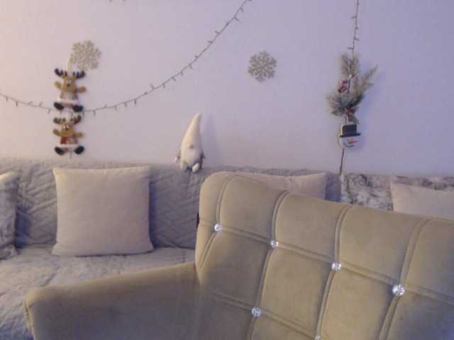 goodsnowqueen cam belle