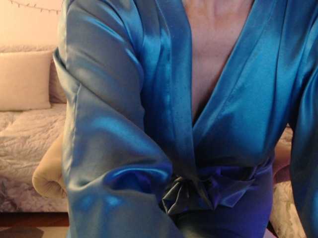 goodSnowQueen's BongaCams show and profile