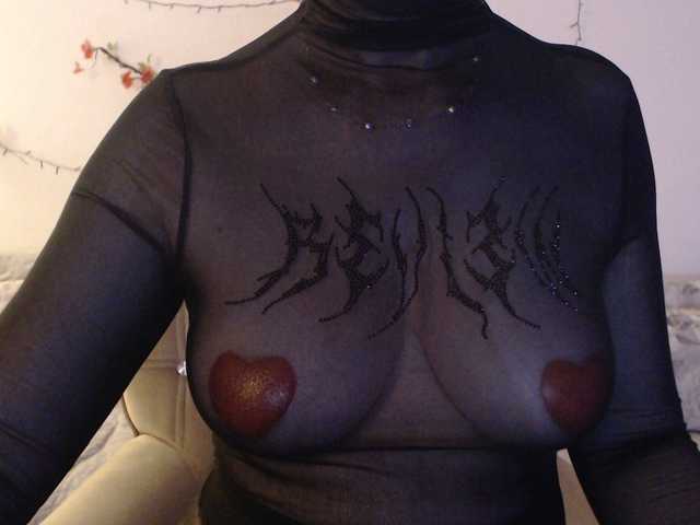 goodSnowQueen webcam