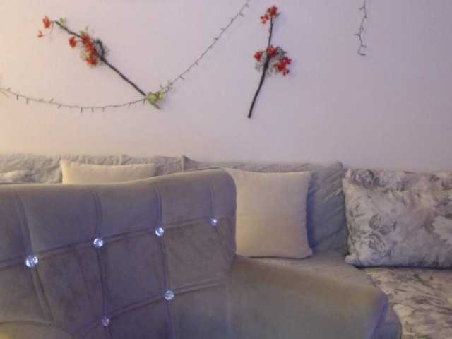 goodSnowQueen webcam