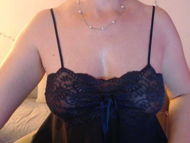 goodsnowqueen cam belle