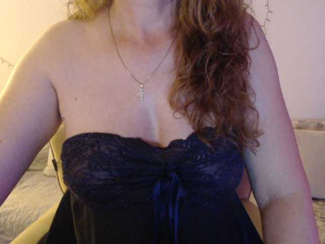 goodSnowQueen's BongaCams show and profile