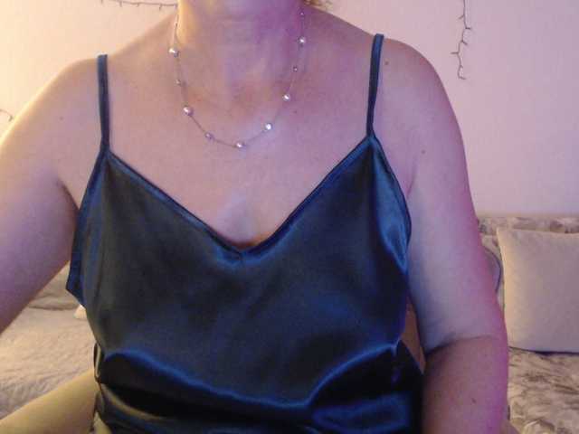 goodsnowqueen live sex show