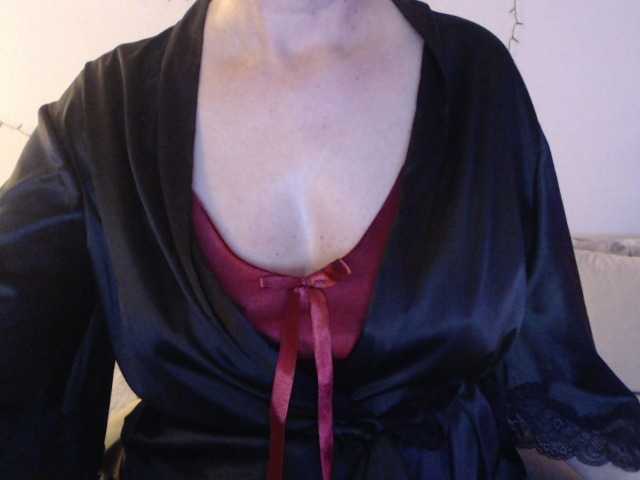 goodSnowQueen's BongaCams show and profile