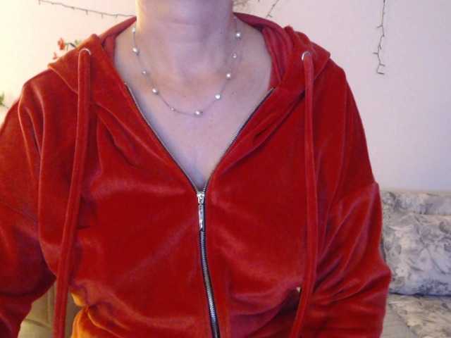 goodSnowQueen from BongaCams is Freechat