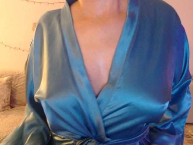 goodSnowQueen's BongaCams show and profile