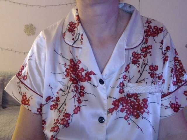 goodSnowQueen's BongaCams show and profile