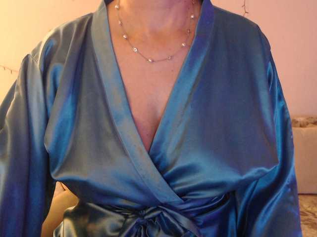 goodSnowQueen's BongaCams show and profile