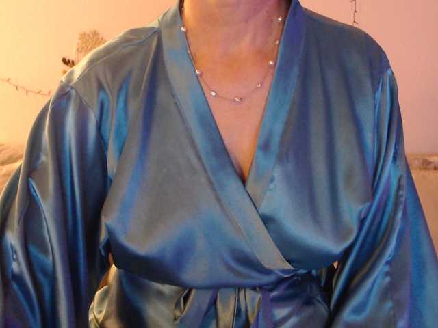 goodSnowQueen's BongaCams show and profile