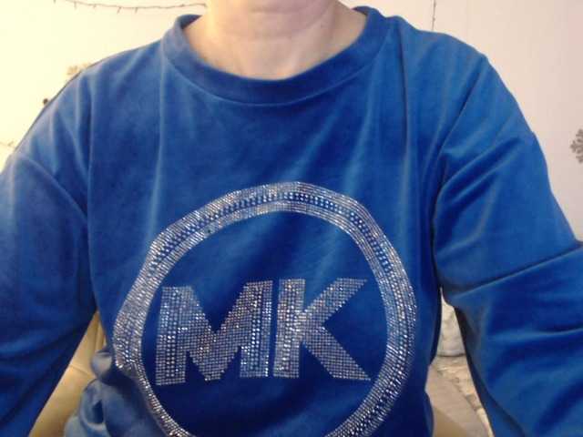 goodSnowQueen live cam