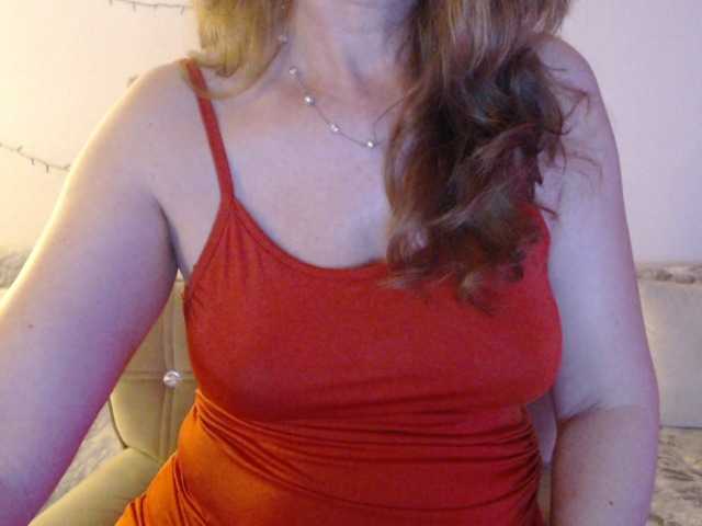 goodSnowQueen's BongaCams show and profile