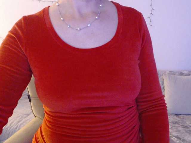 goodSnowQueen's BongaCams show and profile