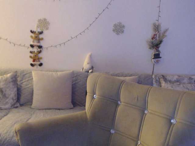 goodSnowQueen — I am here for you to appreciate me, don't ask for a free show.