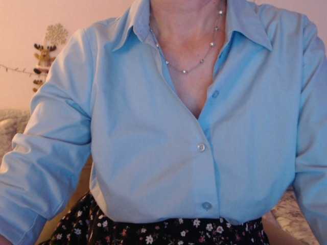 goodsnowqueen cam belle