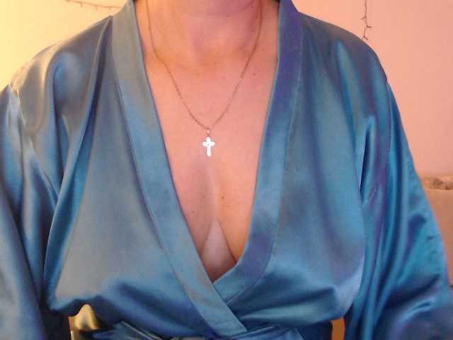  goodSnowQueen chat room