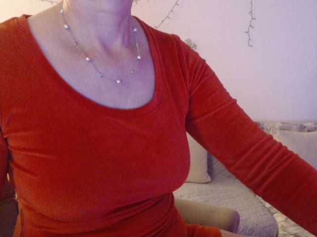 goodSnowQueen's BongaCams show and profile